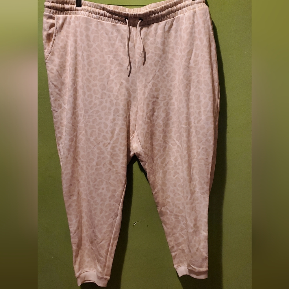 Ankle sweatpants